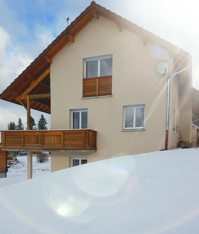 Magnifique Appartement A La Montagne Classe 4 Etoiles Chapelle-des-Bois Exterior foto